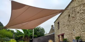 Voile d'ombrage résistante au vent fort