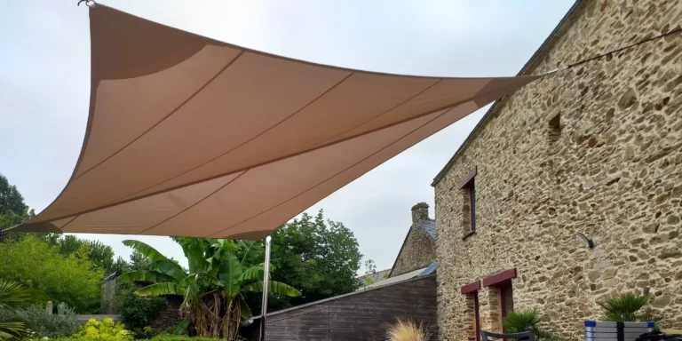 Voile d'ombrage résistante au vent fort
